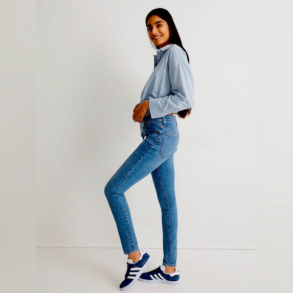 Madewell 9” Mid-Rise Skinny Leg Jeans